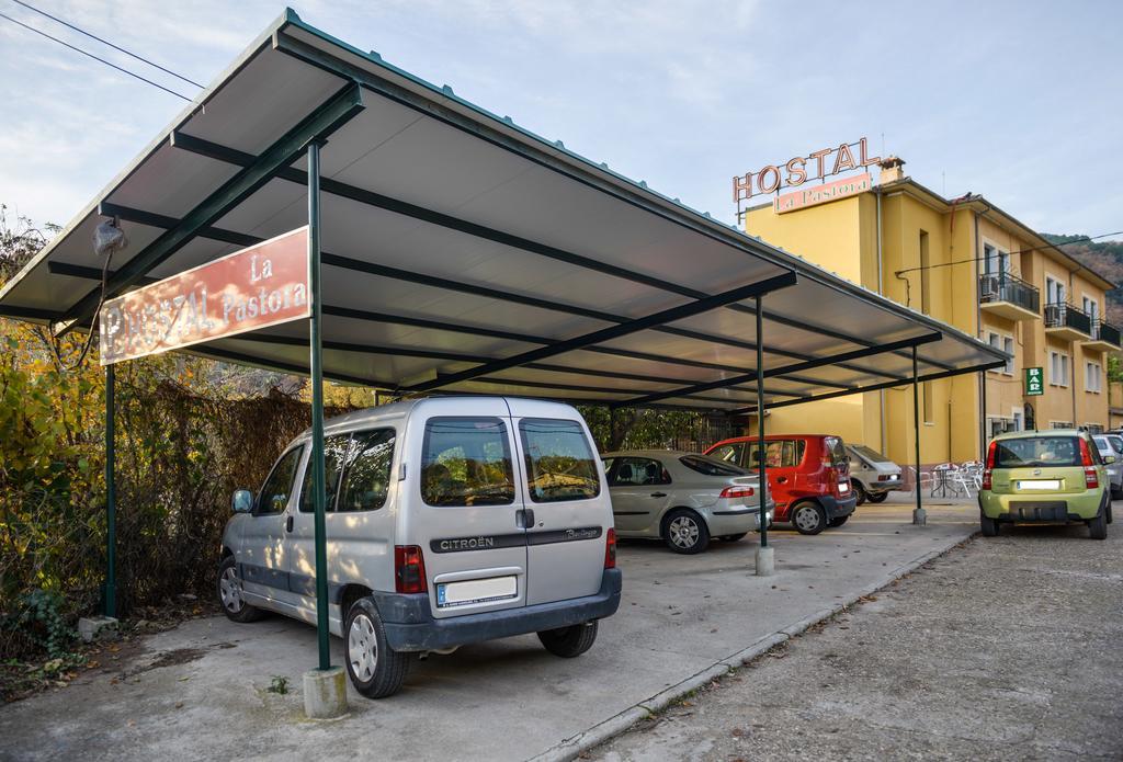 Hostal La Pastora Candeleda Esterno foto