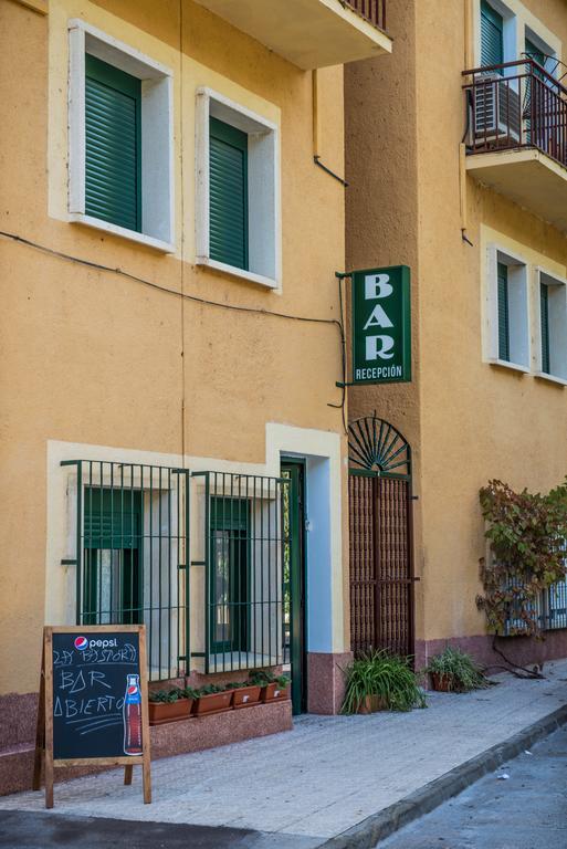 Hostal La Pastora Candeleda Esterno foto