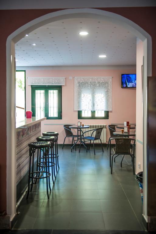 Hostal La Pastora Candeleda Esterno foto
